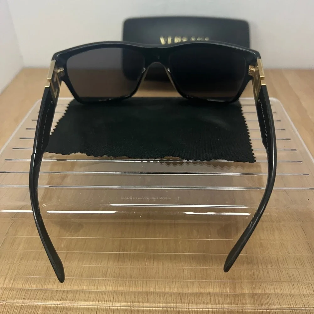 Versace Sunglasses Men 59mm Black Fair Polarized Greca Key Mod 4296 GB1/81